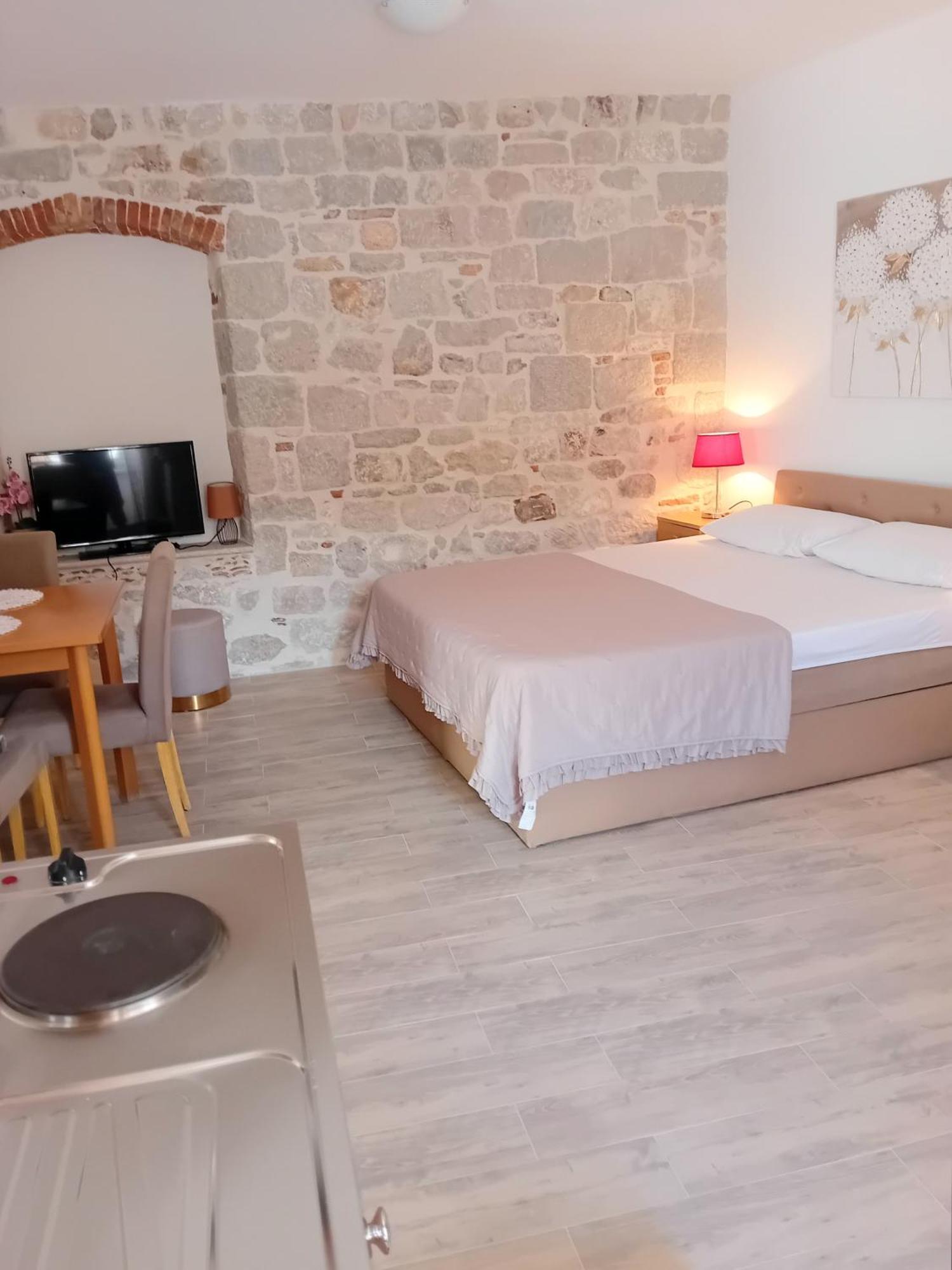 Apartment Andela Kaštela Exteriör bild